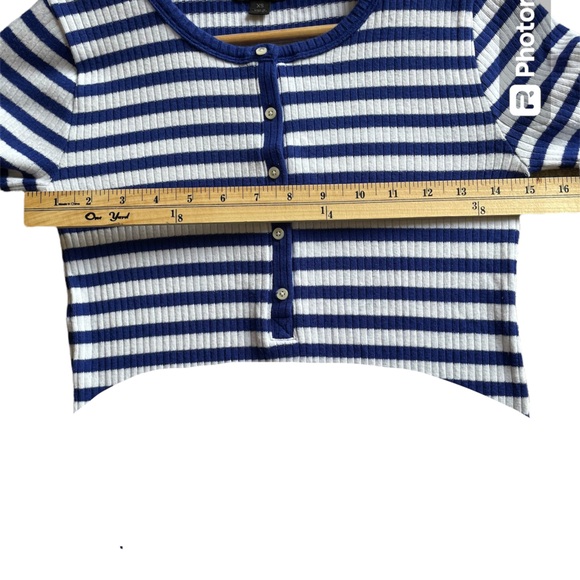 J. CREW Lightweight Pullover Sweater Blue/White Striped Short Sleeve - Size XS - Picture 4 of 6
